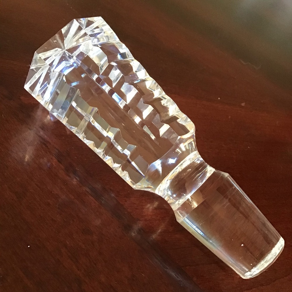 Heavy Cut Clear Crystal Bottle Stopper